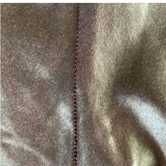 Spanx Faux Leather Leggings in wine, size Small - Picture 5 of 8